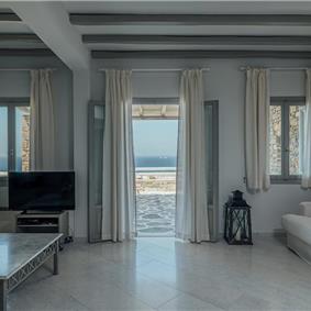 4 bedroom villa with pool, Paros, sleeps 8